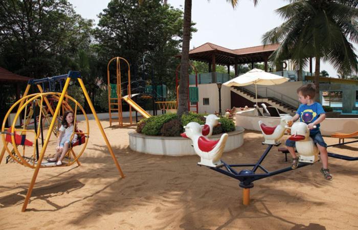Palm Meadows Resort Bangalore Buitenkant foto